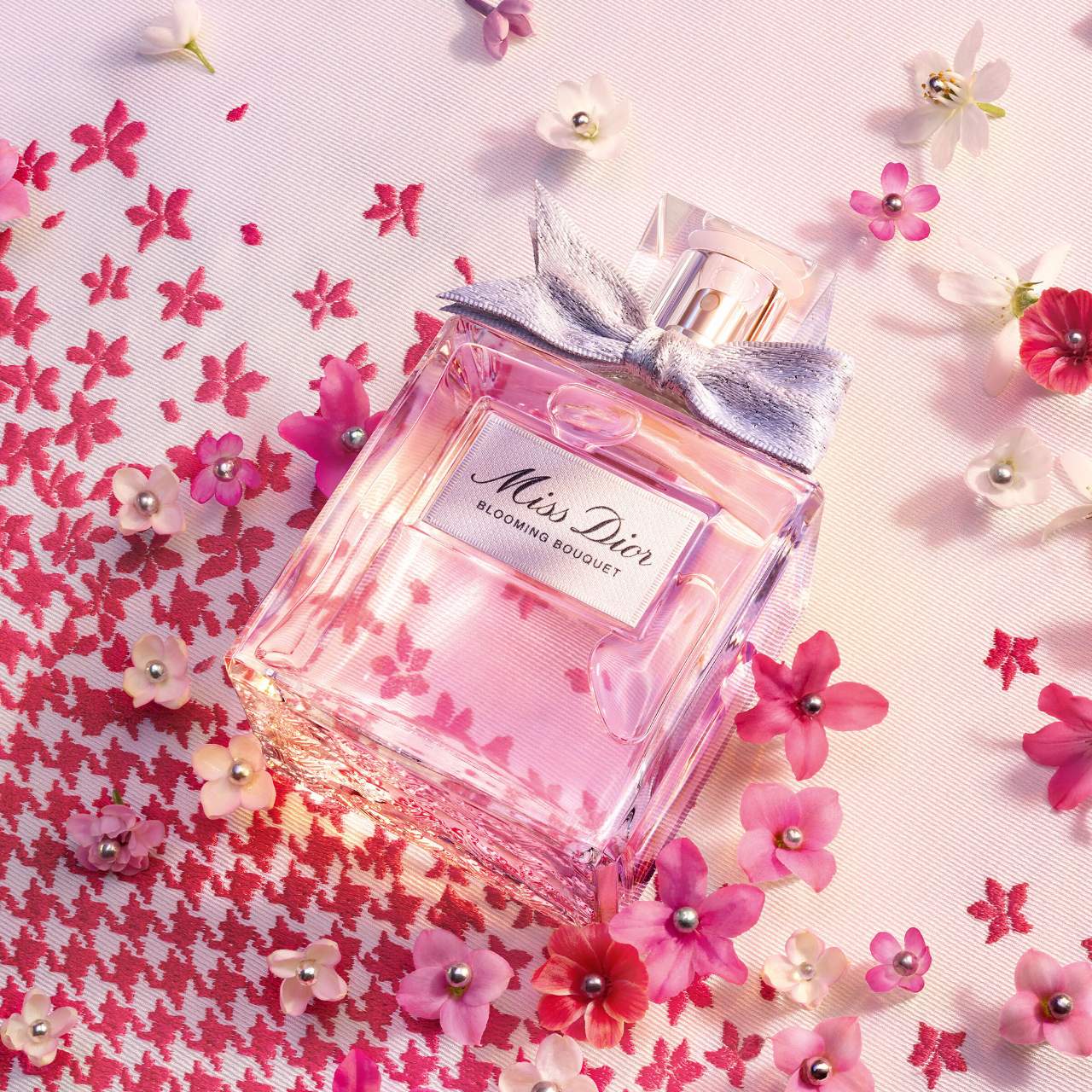 Dior Miss Dior Blooming Bouquet Eau de Toilette by Dior fragrance – view 2 | Venba Fragrance